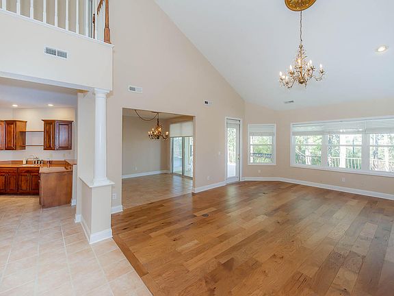 5th image of 191 Heron Ct