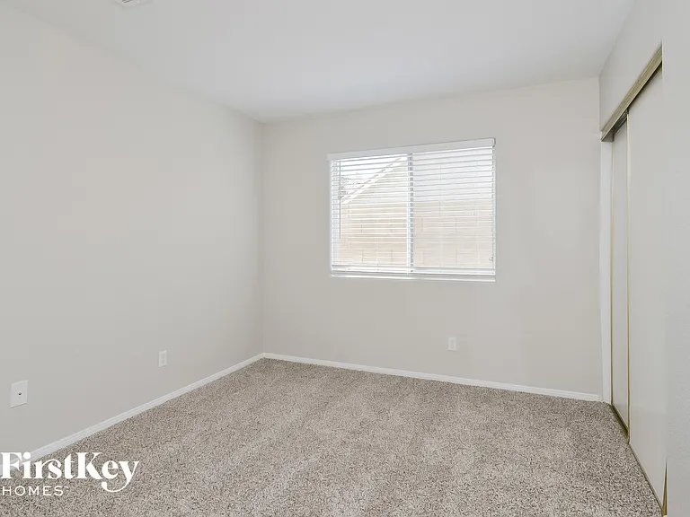 107 Workman Ct — Photo 11