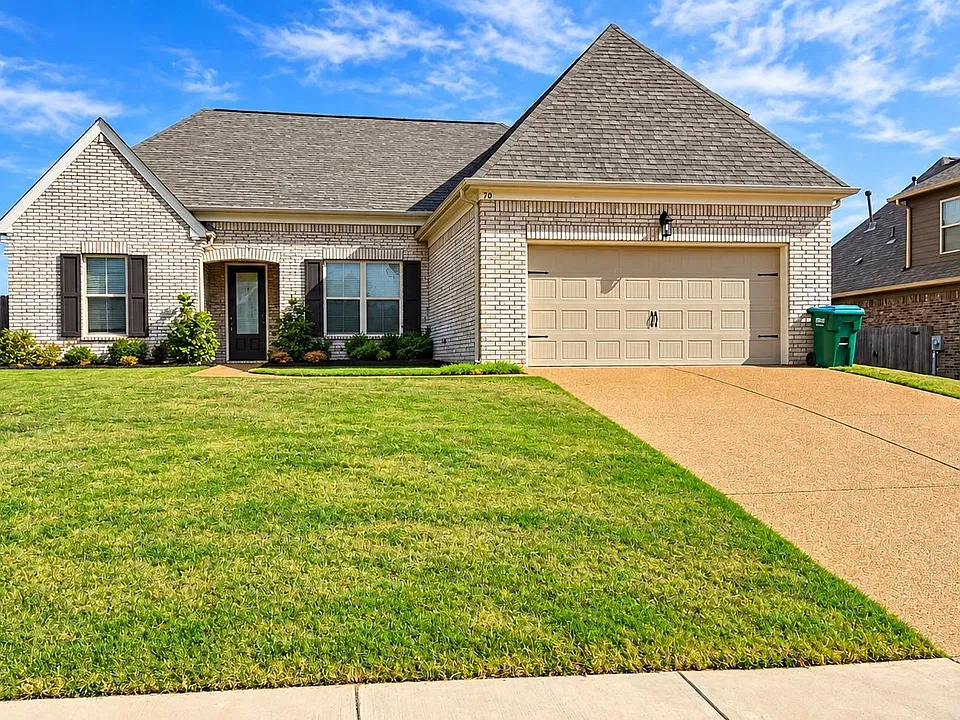 70 Oakland Ridge Cv