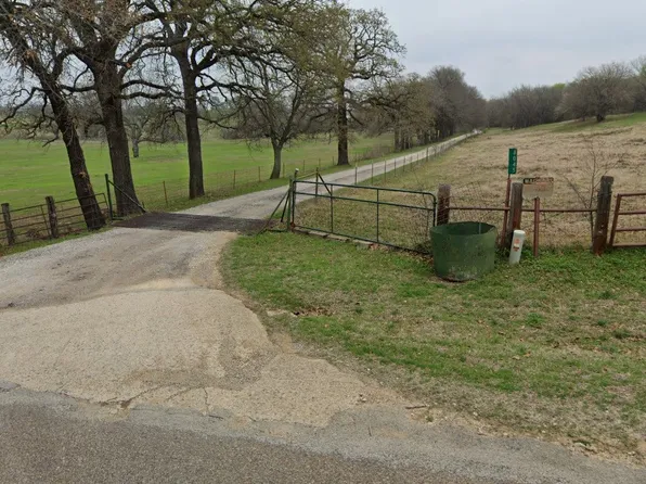 8017 County Road 409, Grandview, TX 76050