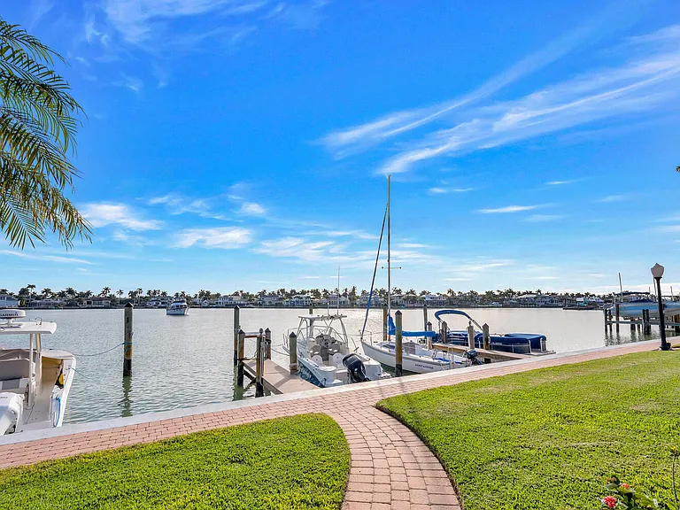 2800 Gulf Shore Blvd N #304 — Photo 35