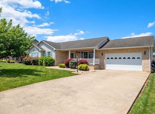 381 Gold Dr, Broadway, VA 22815