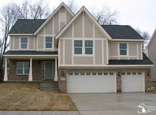 417 Napa Valley, Milford, MI