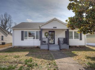 2632 E 11th St, Joplin, MO 64801