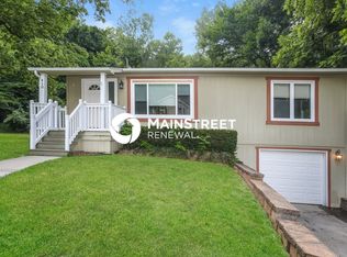 410 N Eugene Field Rd, Kansas City, MO 64119