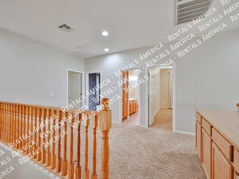 9710 S 45th Ave — Photo 26