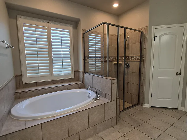 12221 Long Bay Cv — Photo 16