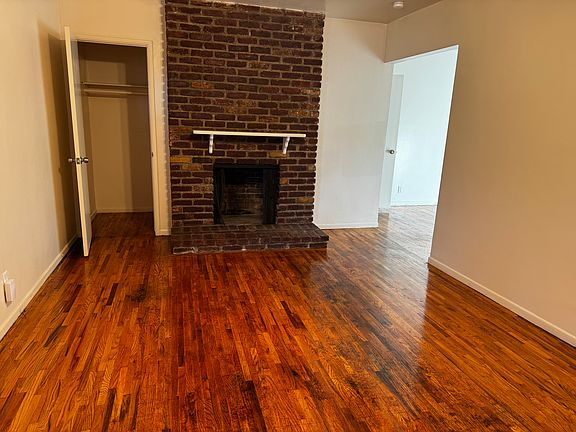 4th image of 13802 Christine Dr APT C
