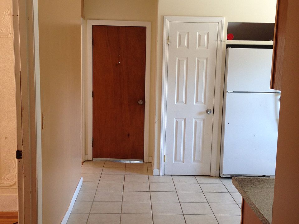 2nd image of 23 Marshall St #1