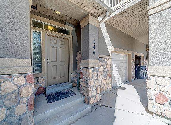 3rd image of 146 E Carbonell Way