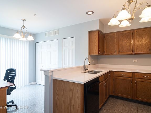 5th image of 1405 Orleans Dr #1405