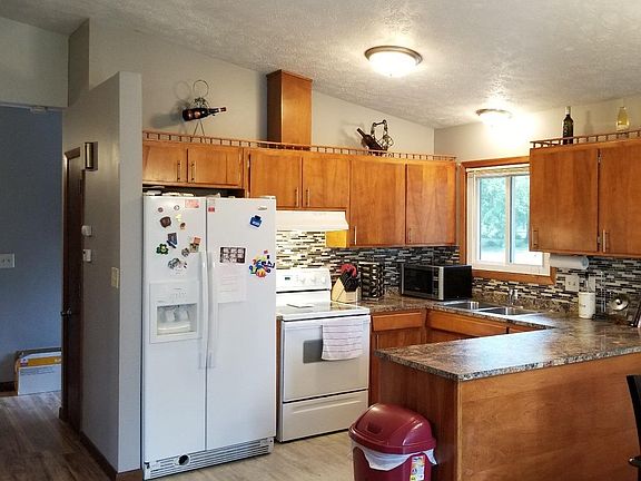 4th image of 5210 S 52nd St