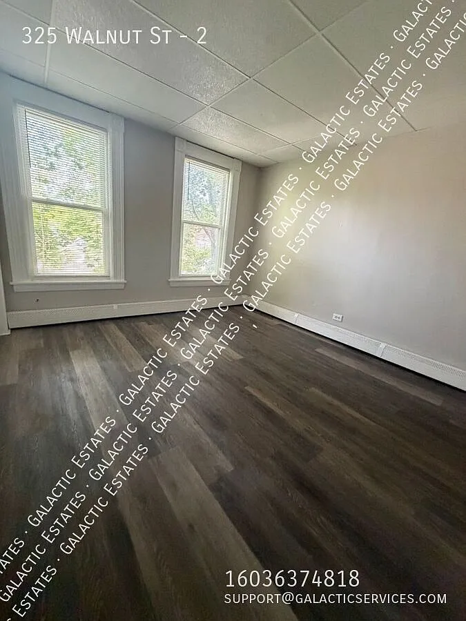 3 bed 1 bath heat included in rent — Photo 4