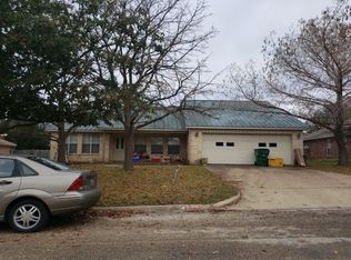 117 Red Oak Rd, Mc Gregor, TX 76657