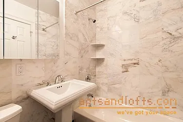 Rented by aptsandlofts.com