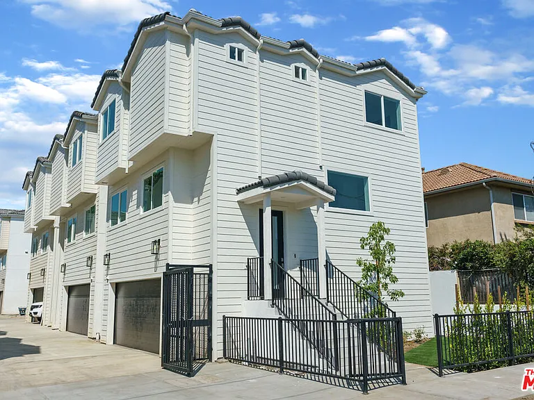 14651 W Sara Ln — Photo 3