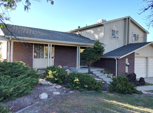 2055 S Newark Way, Aurora, CO 80014