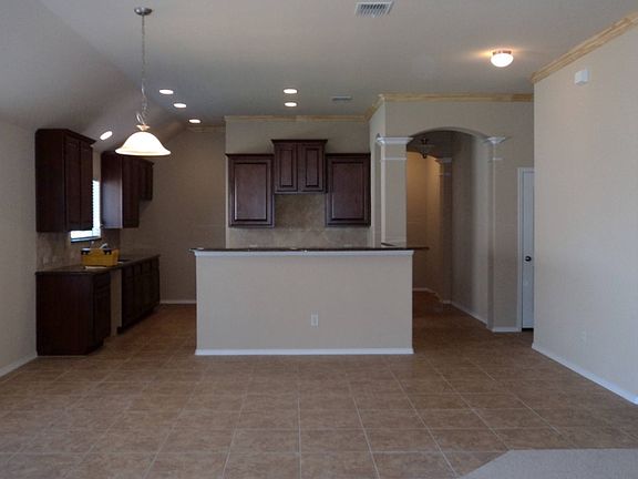 4th image of 5105 Bald Cypress Ln