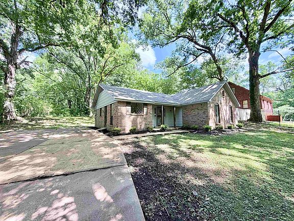 4th image of 4278 Auburn Rd