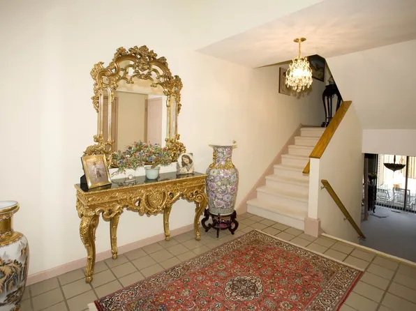 15 Danbury Ct #15A, Washington Township, NJ 07676