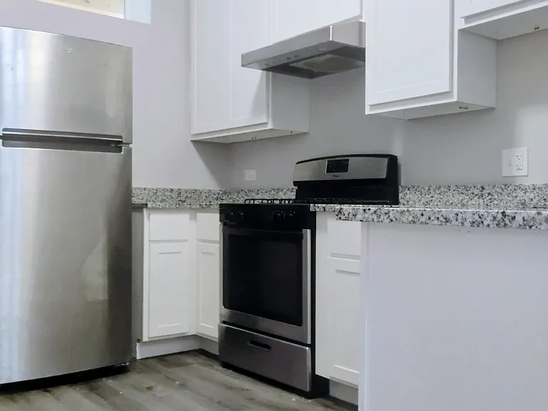 12021 S Eggleston Ave #1N — Photo 9