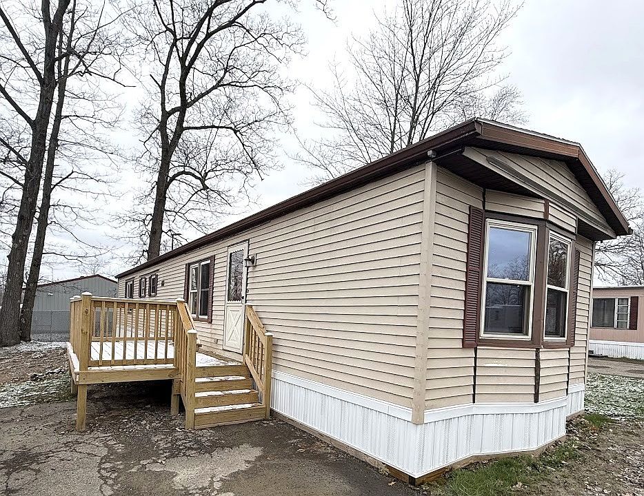 1st image of 11121 Saeger Ln