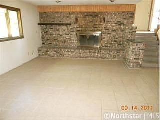 5th image of 20350 Jewell St NE