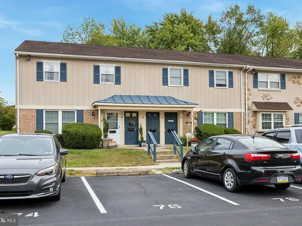 76 Wexford Dr, North Wales, PA 19454