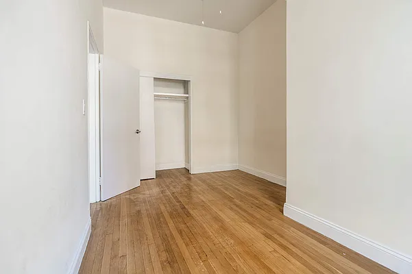 Rented by Compass | media 54