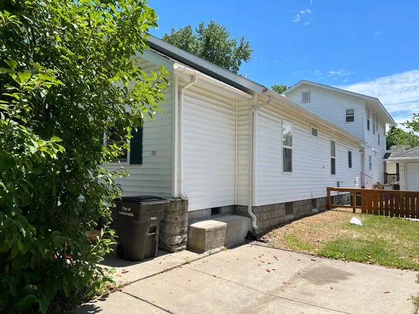 321 E. College, 321 E College St #A, Carbondale, IL 62901