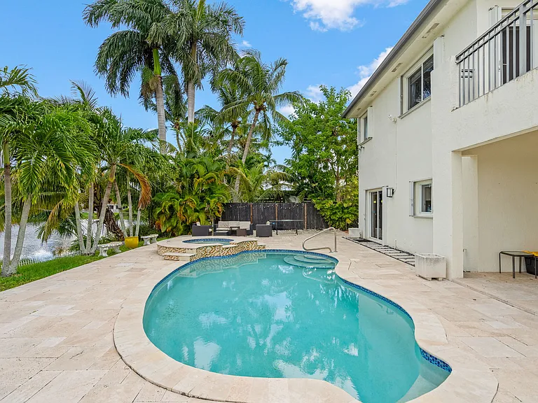 3654 SW 150th Ct — Photo 4