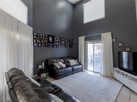 3rd image of 4638 Little Wren Ln