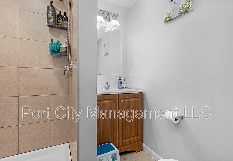 944 Dalton Ave — Photo 18