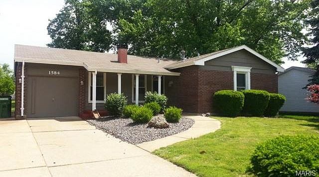1st image of 1584 Kew Gardens Dr