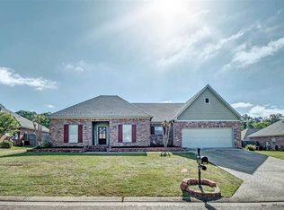 2003 Old Town Pl, Brandon, MS 39042