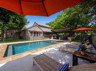 306 S Acorn St, Fredericksburg, TX 78624
