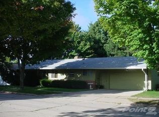 908 S 11th St, Wausau, WI 54403