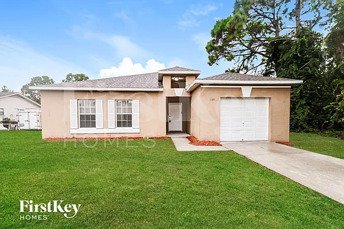 1164 Schumann Dr Photo 1