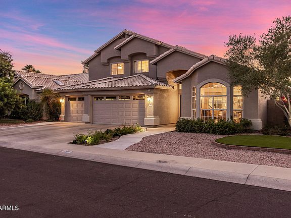 3rd image of 15842 N 7TH Drive
