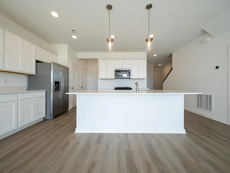10429 Ithaca Ln N — Photo 5
