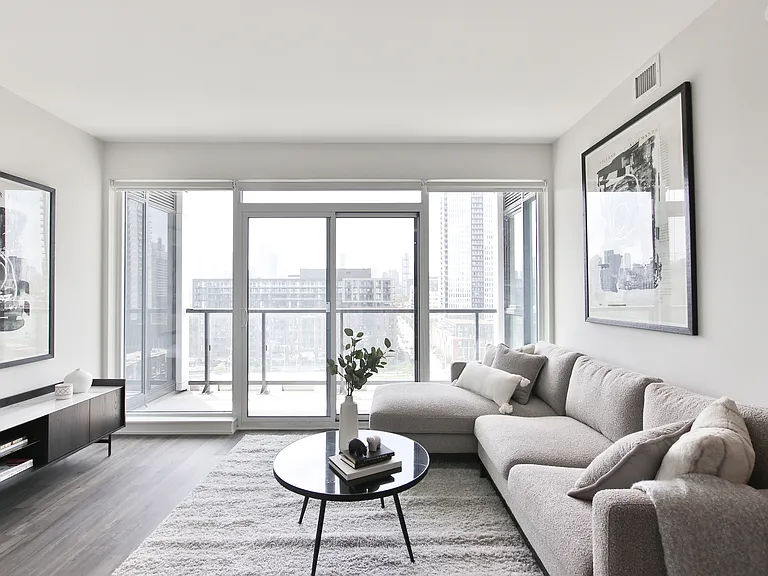 25 Nicholas Ave — Photo 47