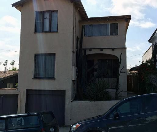 2nd image of 1453 Portia St #1/2