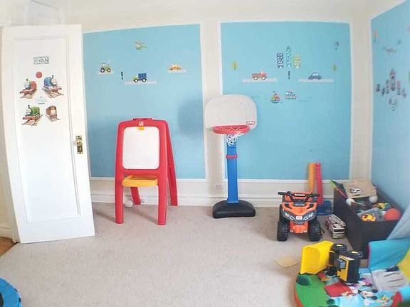 2nd image of 701 W 176th St APT 6A