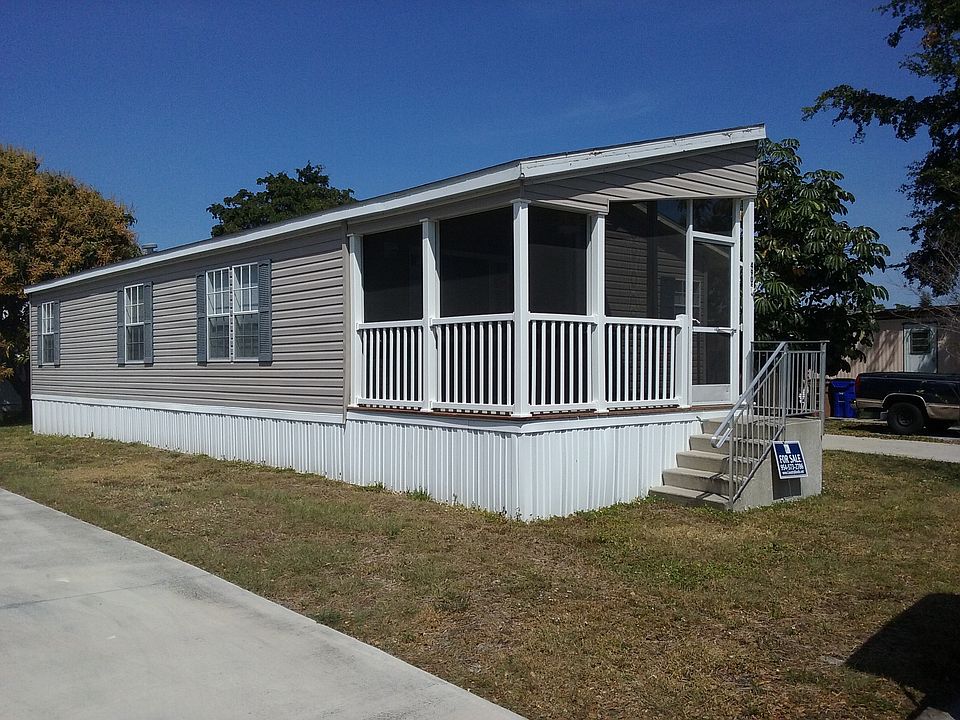 1st image of 4905 NW 1st Ave