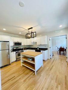 25 3rd St #2, Cambridge, MA, 02141