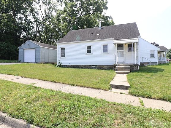 3rd image of 168 N Wright Ave
