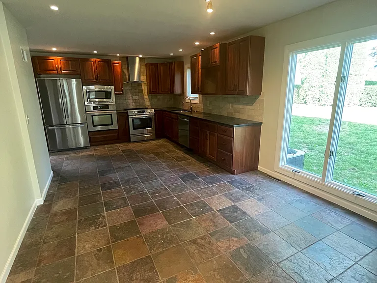 10300 Belinder Rd — Photo 13