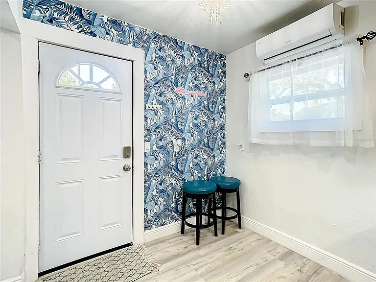 1887 Springtime Ave #1-A — Photo 4