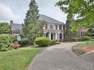 9321 Springbrooke Cir, Louisville, KY 40241