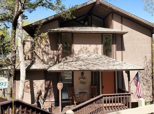 692 Moongate Dr, Osage Beach, MO 65065